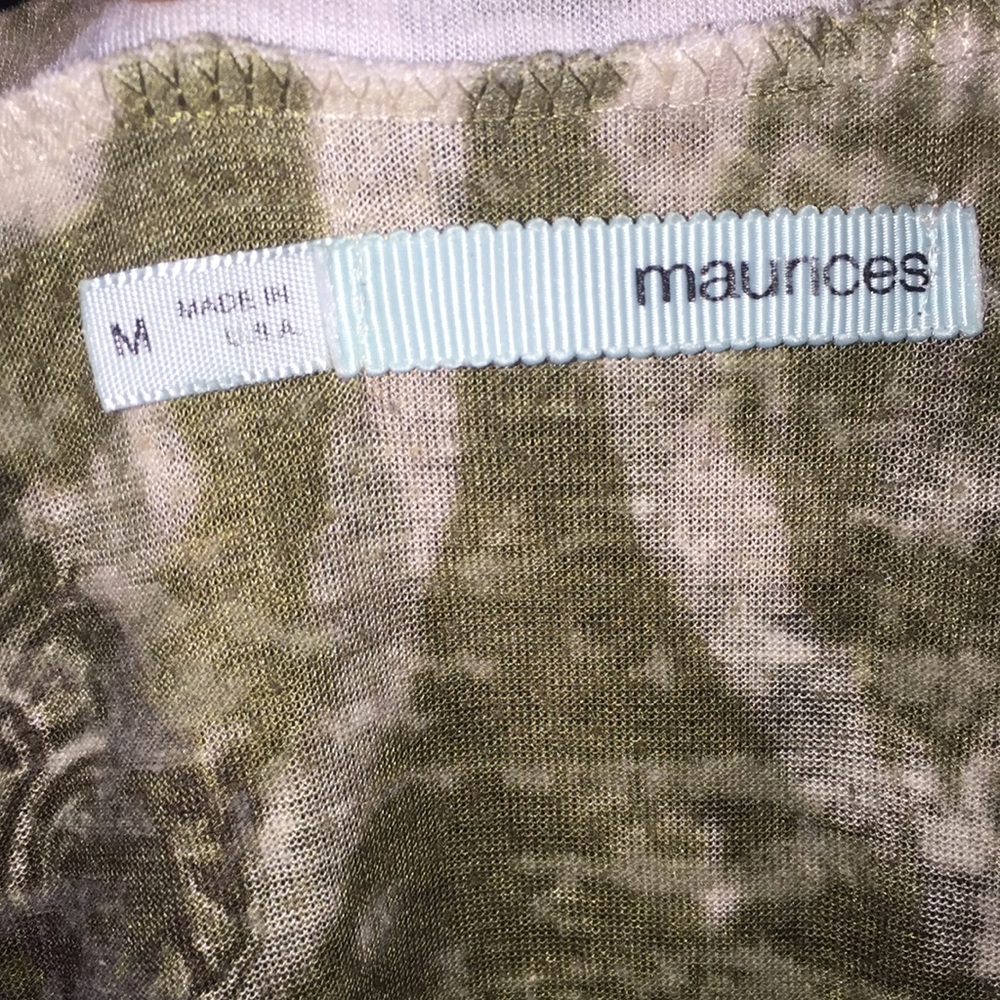 Maurice’s tee